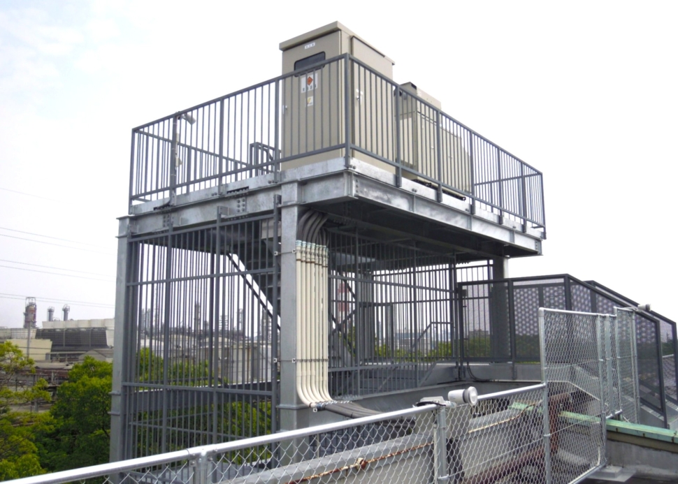 小学校避難施設工事