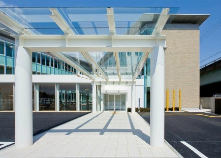 弊社オリジナルの車寄せ