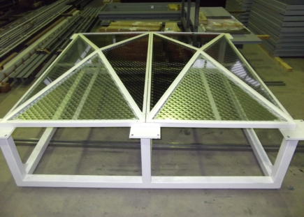 【設計・製作】スチール製カーテンウォール