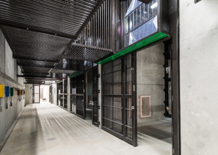 ゴリラ専用通路・寝室