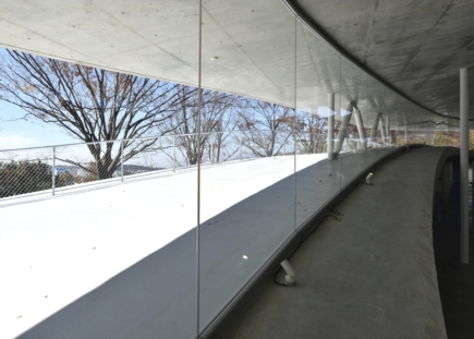 カーテンウォール